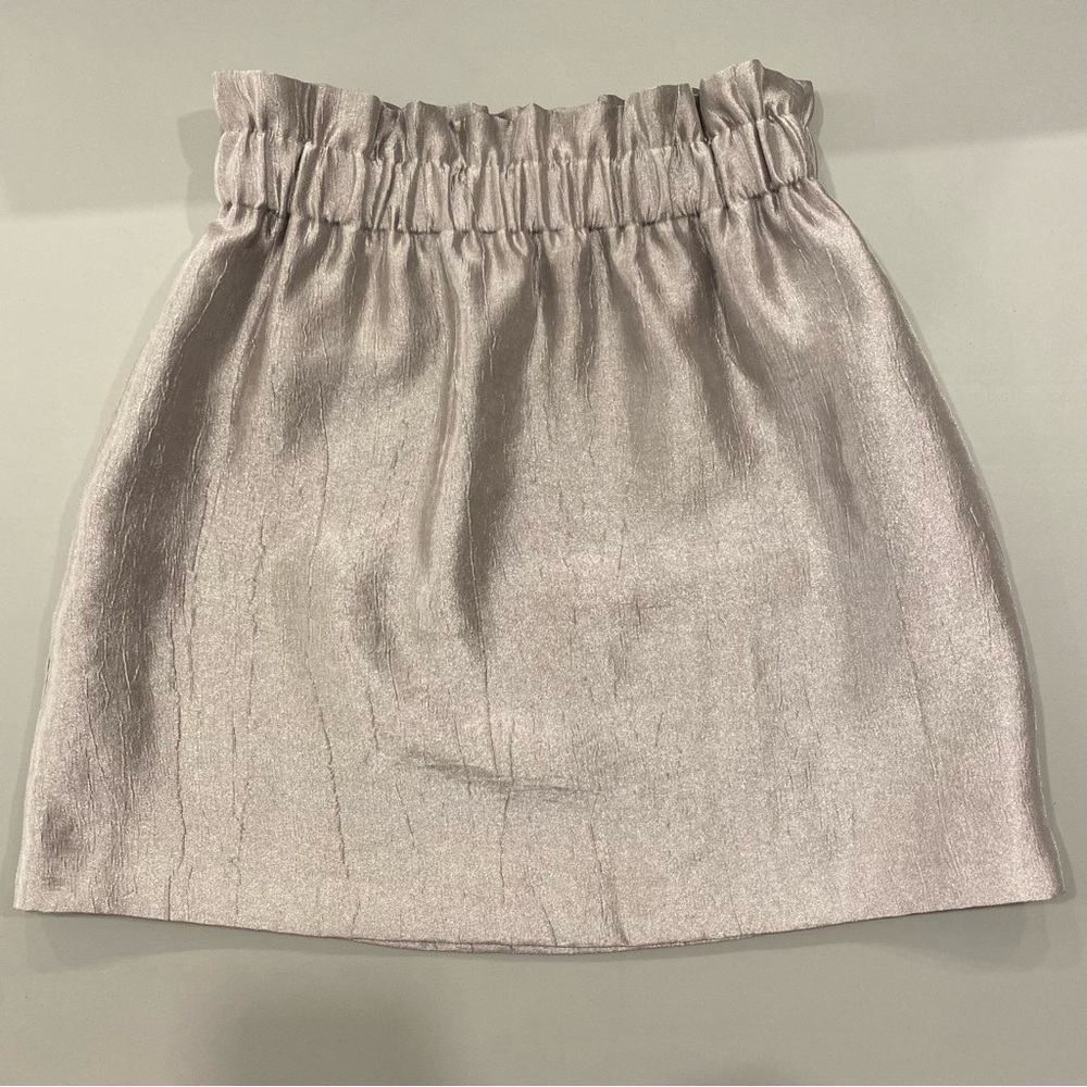Silver skirt with elastic waist band detail